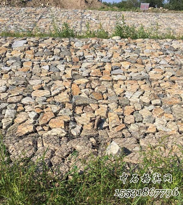 護(hù)坡雷諾護(hù)墊.jpg 護(hù)坡雷諾護(hù)墊.jpg